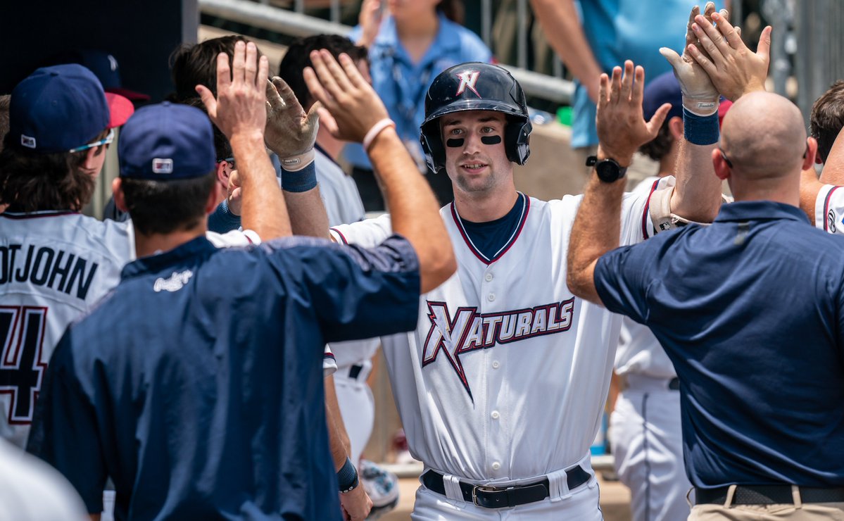 nwanaturals's tweet image. The #Royals announced their 2022 Organizational Award Winners &amp;amp; 3 former #NWANaturals were amongst nine individuals that were honored: OF Tyler Gentry (George Brett Award), Freddy Fermin (Frank White Award), &amp;amp; Marcelo Martinez (Carlos Fortuna Award). 

📰 mlb.com/royals/press-r…