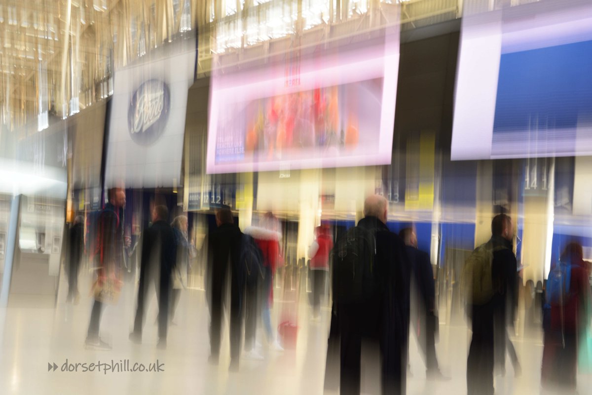 On the move @ThePhotoHour @practphoto @habitat_aid #travel #wanderlust #sharemondays2023 #waterloostation #icmphotomag #impressionistphotograph #nikonphotography