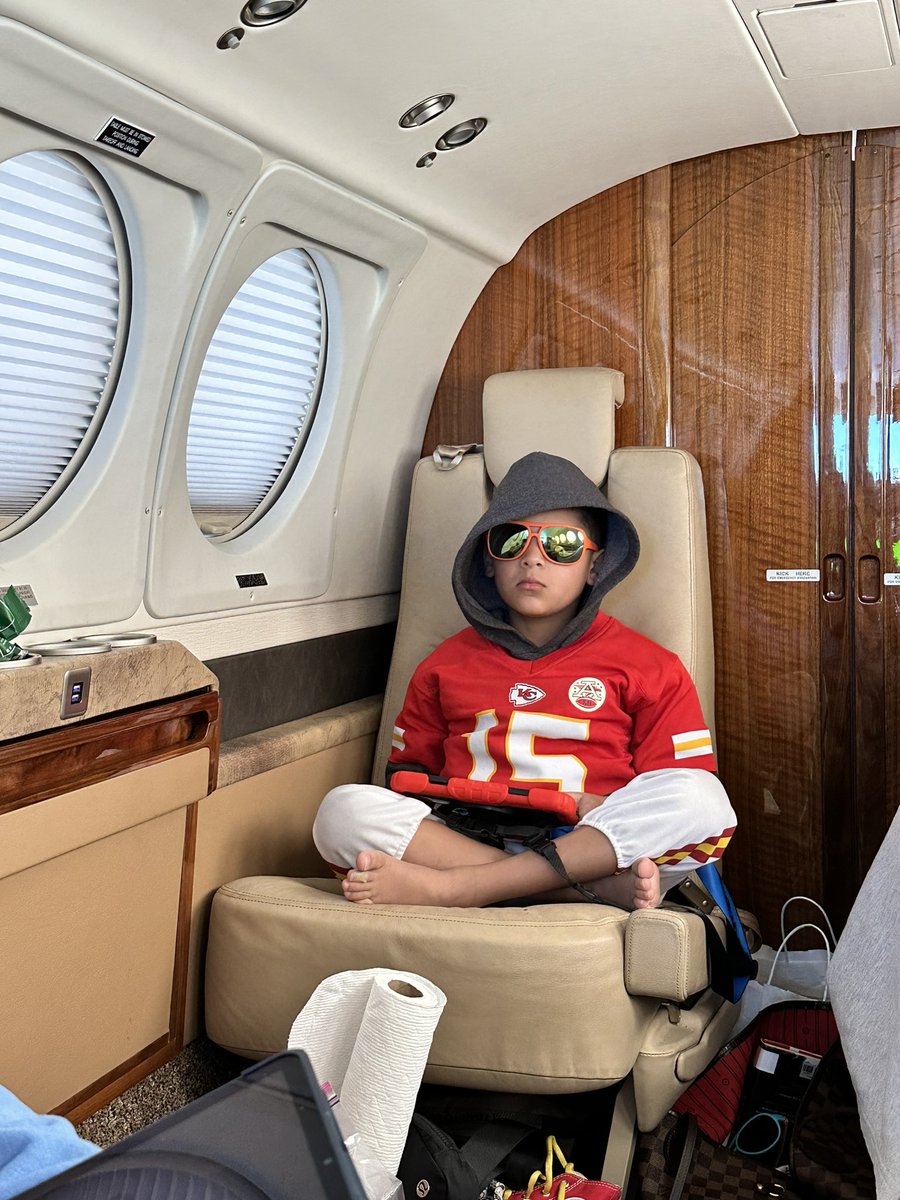 ASShah's tweet photo. @PatrickMahomes is just chilling on the off-season. https://t.co/RWWqWyGY15