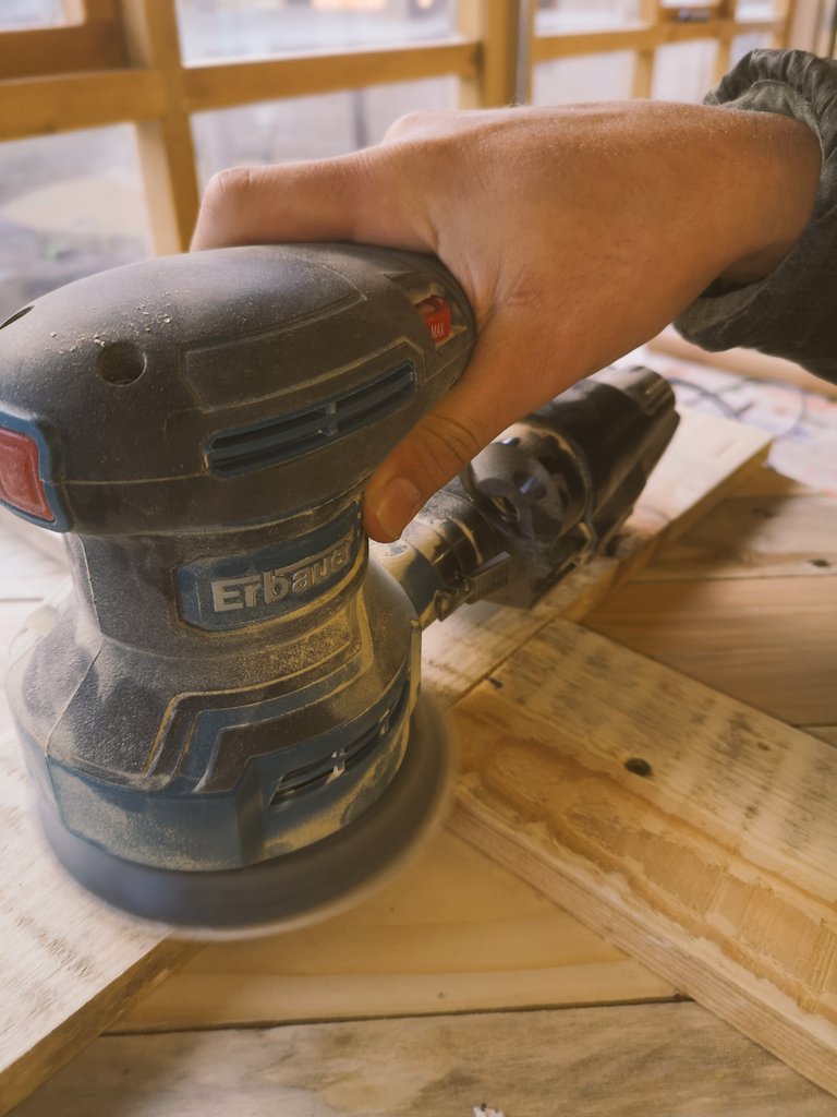 Richard96424981's tweet photo. Part 2. This group project is really taking shape now, the main body is finished and only needs a stand and staining. Can anyone guess what it is yet?
#OccupationalTherapy #MeaningfulActivity #Teamwork #TheShedProject #Berrywood https://t.co/7Q2Ex3sWTS