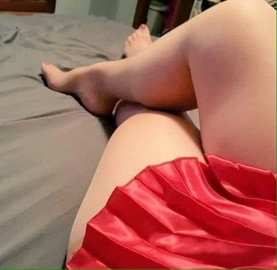 سهرتي النهارده نااار 🔥🔥
يالا يا رجاله كله يبعتلي خاص ويعمل لايك ورتويت 🔥
مبعملش مقابلات ❌️ ونظامي معروف 👌🏻
شات ١٠٠ ج ⌨️
فون ٢٠٠ ج📞
كاميرا ٣٠٠ ج📷
اللي هيقولي نتعرف وهيرغي هرزعه بلووك ❌️