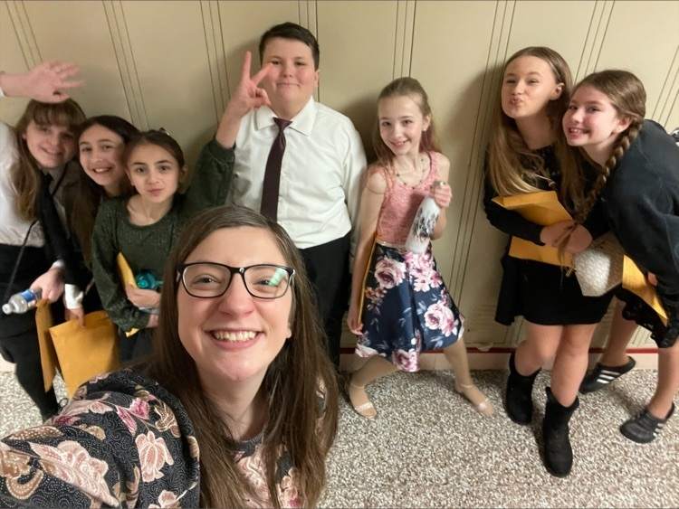 Lisa Eakins tweet media