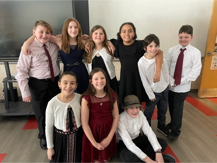 Lisa Eakins tweet media