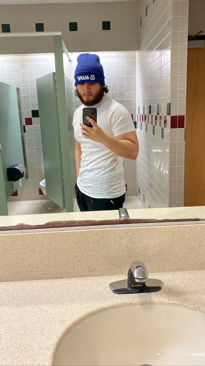 SenseiDrako's tweet photo. Feel like @CallMeAgent00 cause I lost this weight by Any Means Possible! 133 lbs down plenty more to do 🫶🏼💪🏼 https://t.co/ktYNQRuiSe