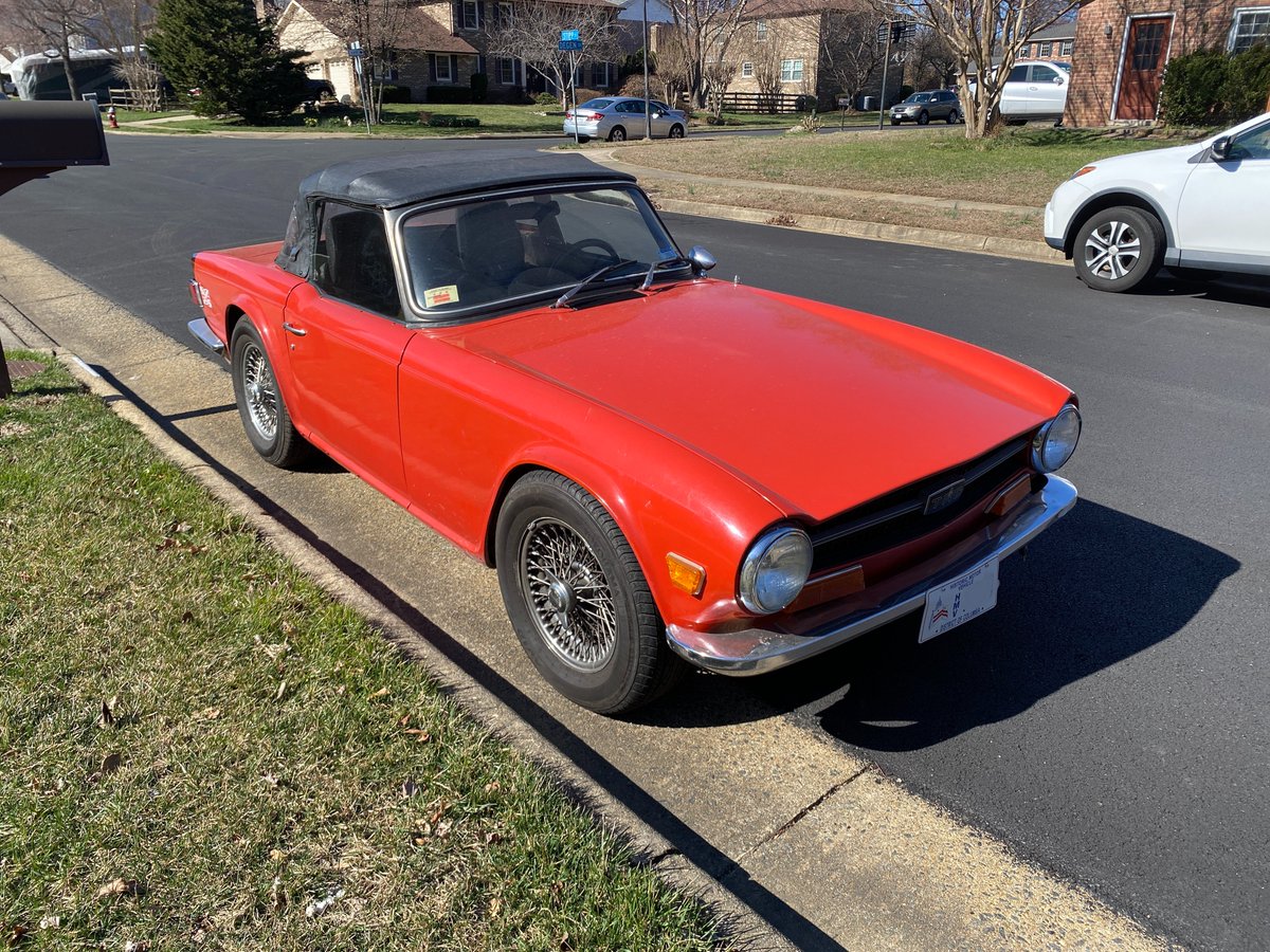 Capital_Triumph's tweet photo. It's #MembersCarMonday!
This is CTR Club member Scott and his 1974 Pimento Red TR6.
#Triumph #TR3 #TR4 #TR5 #TR250 #TR6 #TR7 #TR8 #Spitfire #GT6 #Stag #Herald #Vitesse #Dolomite #BritishLeyland #StandardTriumph
#LittleBritishCar #LBC https://t.co/lRAZT9l6BS