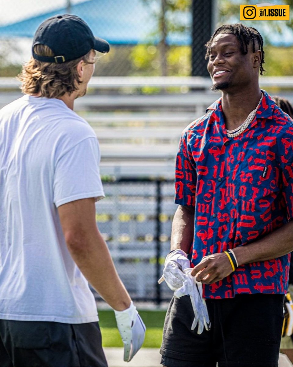 steelers's tweet photo. Offszn grind 💪 https://t.co/EdPuinnM2n