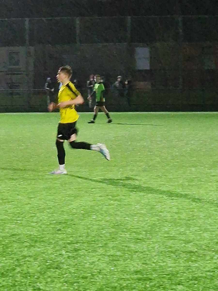 idewsbury's tweet photo. What a game.
5 2 down come back and won 6 5 against RCT
4 goals and 2 assists for Ollie 
Well Done Boys
#newportschoolsfa 
#goalscorer 
#thejohnfrostschool 
#welshfa https://t.co/3vqm1EGd0J