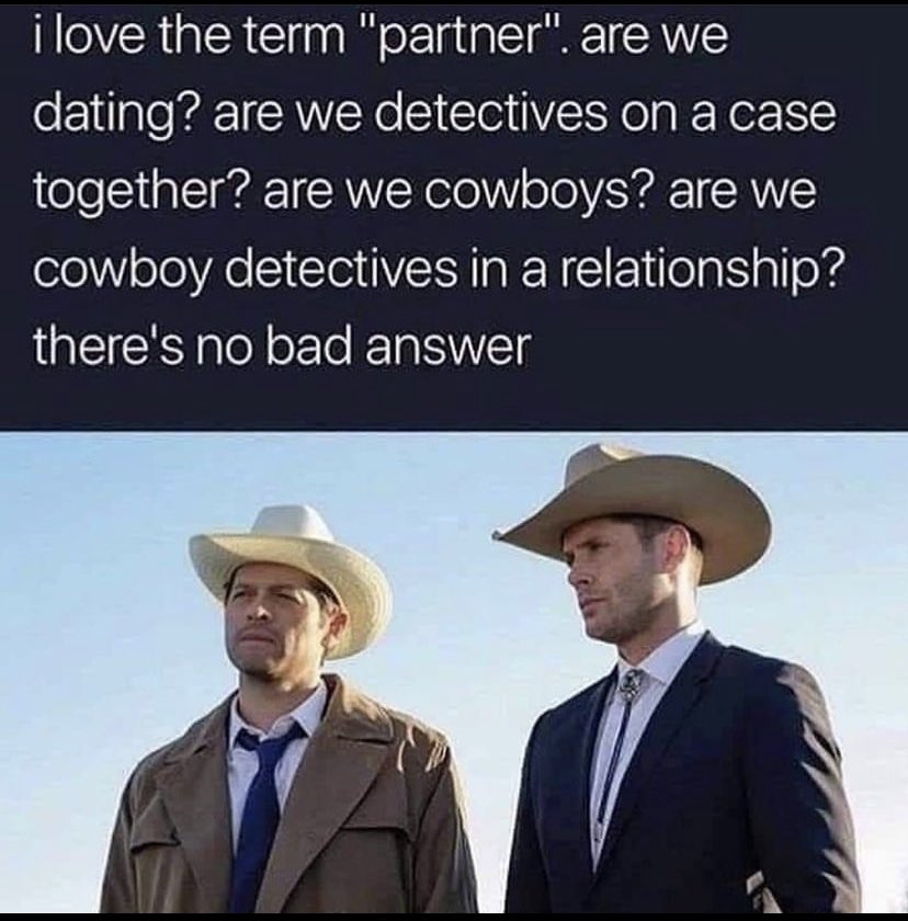 A brief moment of appreciation for my partner:

I like that we pick up each others slack when one of us is struggling
I like that I can be honest with you about hard things
I like laughing with you at terrible jokes
I like when you say “I saw this and thought of you”
I love you♡