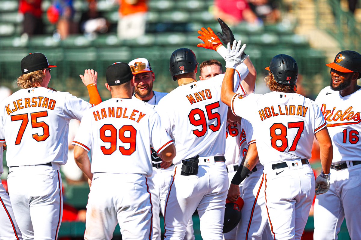 Orioles tweet picture