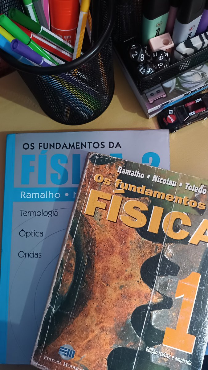 studykeitt's tweet image. todo dia agradecendo a existência de sebos