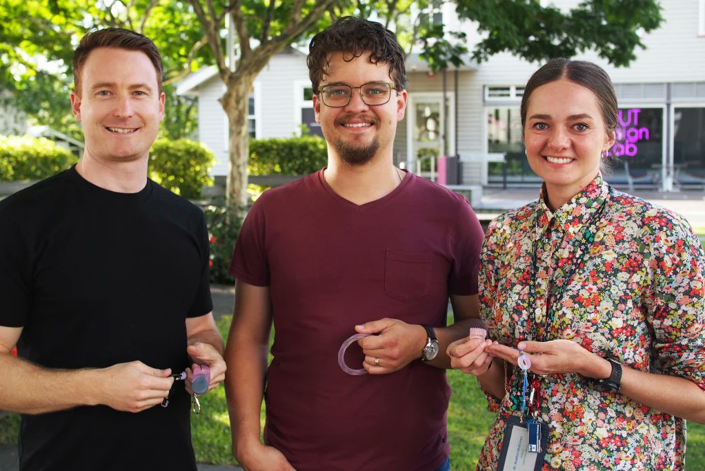 Trying to break out of the #AcademicChatter sphere to discuss our work on Wearable UV Dosimeters, to help protect people from the dangers of the sun! Fantastic collab between @QUTmaterials and @QUTdesign. @QUT #Australian brisbanetimes.com.au/national/queen…