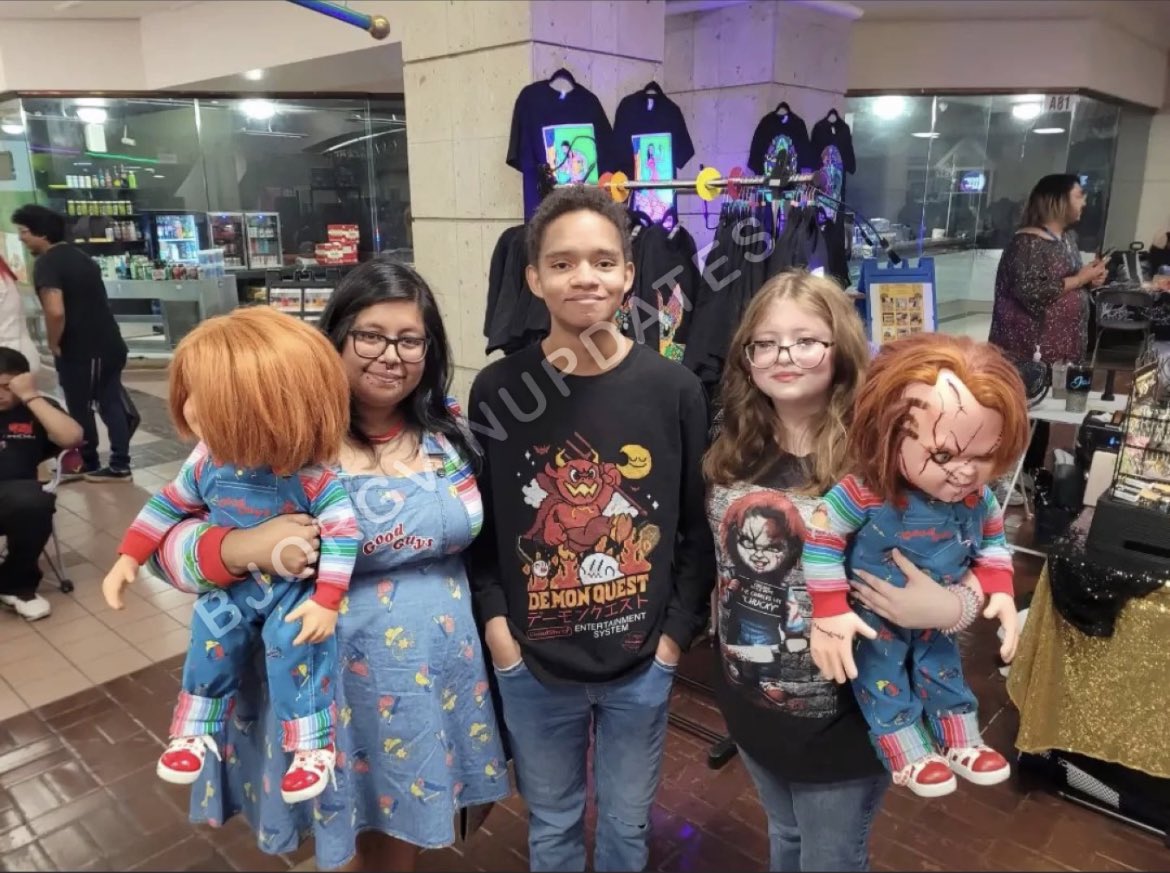 BjorgvinUpdates's tweet photo. Björgvin Arnarson (@bjorgvinarn) at Wonderland of Amercias Horror con at San Antonio, Texas https://t.co/lFm7DVstCy