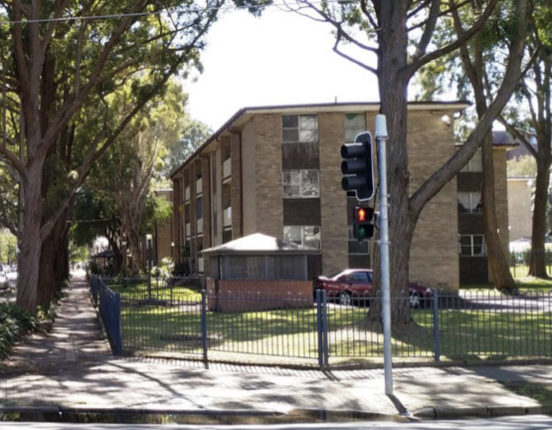 More public housing at risk #SouthCoogee Elphinstone Estate 

What are the plans for privatisation?
GIPA’s needed 

@Dom_Perrottet @ChrisMinnsMP @greencate @RandwickCouncil @RandwickMayor @CourtRum @savesydco @emfarrelly @MarjorieSONeill