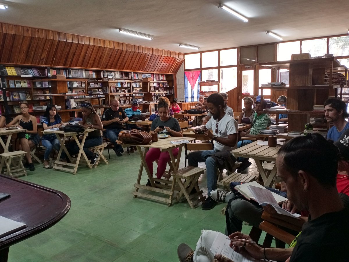 cpll_de's tweet photo. Conferencia de prensa previa al inicio el próximo jueves 9 de marzo la XXXI Edición de la Feria Internacional del Libro en Ciego de Ávila. ¡Del 9 al 12 de marzo la gran Fiesta del Libro Cubano te espera!
#Leerescrecer #Cubalee #Leerescultura https://t.co/WPfi08Zcrr