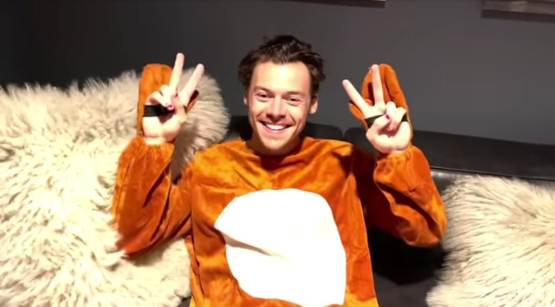 Ya vieron a Harry en el video de Jenny Lewis “Puppy and a truck” 🐶 

Es lo más lindo que verán hoy 😍

youtu.be/6tIBc4ocMNU