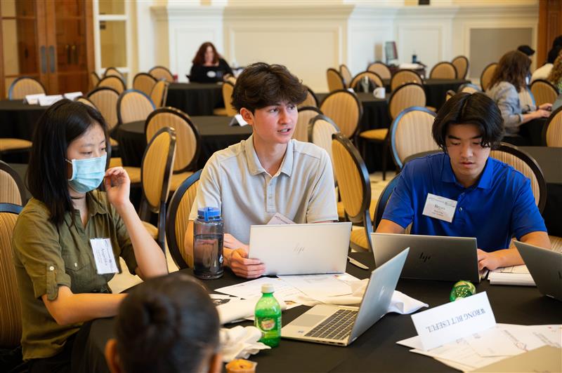 Hunt_Institute's tweet photo. Our teams have been busy working on data analysis and visualization, and getting started developing their projects! We can feel the brainpower in the room! #NCDatathon @NCDIT https://t.co/bPBDy1vyzz
