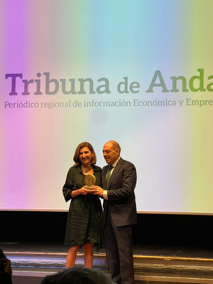 AAugstinV's tweet photo. Asisto a la entrega de premios de @andtribuna, en su primer aniversario, enhorabuena a
@futuralga #Sando #Migasa y a nuestra @EmpleoJunta, que también ha sido premiada https://t.co/UB3X6wgNd5
