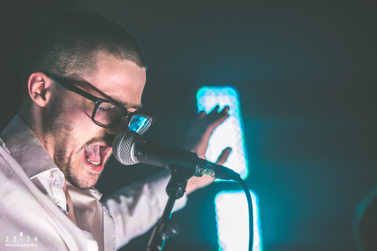 2324Photography tweet media