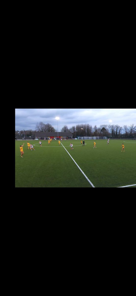 rosiestone8's tweet photo. offside 🌝🌝🌝 https://t.co/2Ip5Nm3UBH