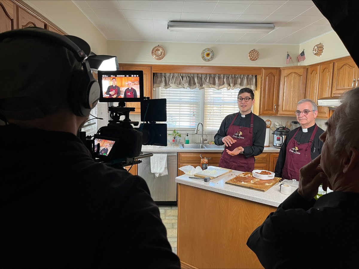 AllentownDioces's tweet photo. Two of our #CookswithCollars were recording again today as a crew from @EWTN arrived in the Diocese of Allentown to film a segment about this popular fundraiser. Stay tuned for information on when the feature will air!
#EWTN #CatholicTV #WeLoveourPriests https://t.co/Vr1jiLA55y