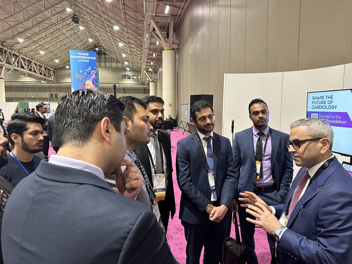 JGrapsa's tweet photo. @ubcardio mentoring young colleagues after the end of our session #ACC23 #WCCCardio @noshreza @DougDrachmanMD @ACCinTouch @georgedangas https://t.co/tXidS9IEPi