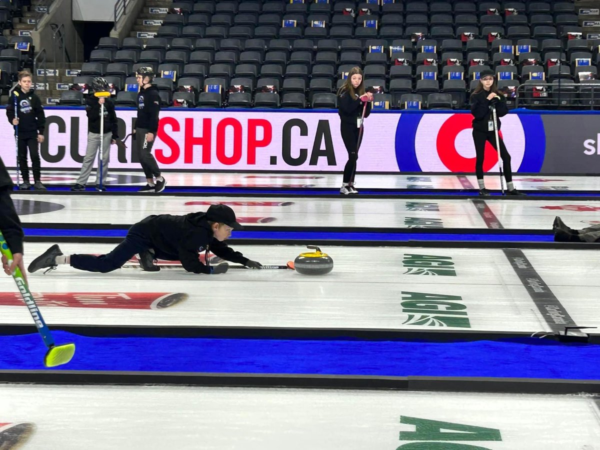 torontocurling's tweet photo. More Hit, Tap Draw youngsters on #Brier2023 ice, this time from @ChingCurling! https://t.co/B2Ps6Qu2vC