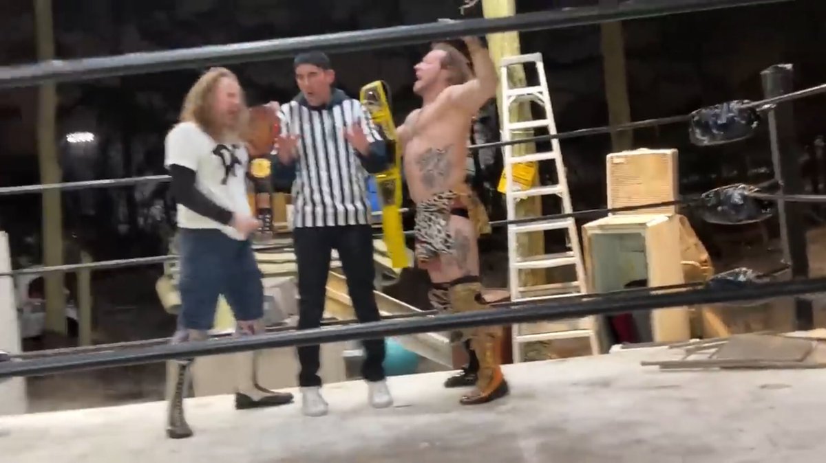 THEFIEND112's tweet photo. @tarzan_duran vs @StepdadsWrestle vs @TannyrWilson https://t.co/LLijcImYGk