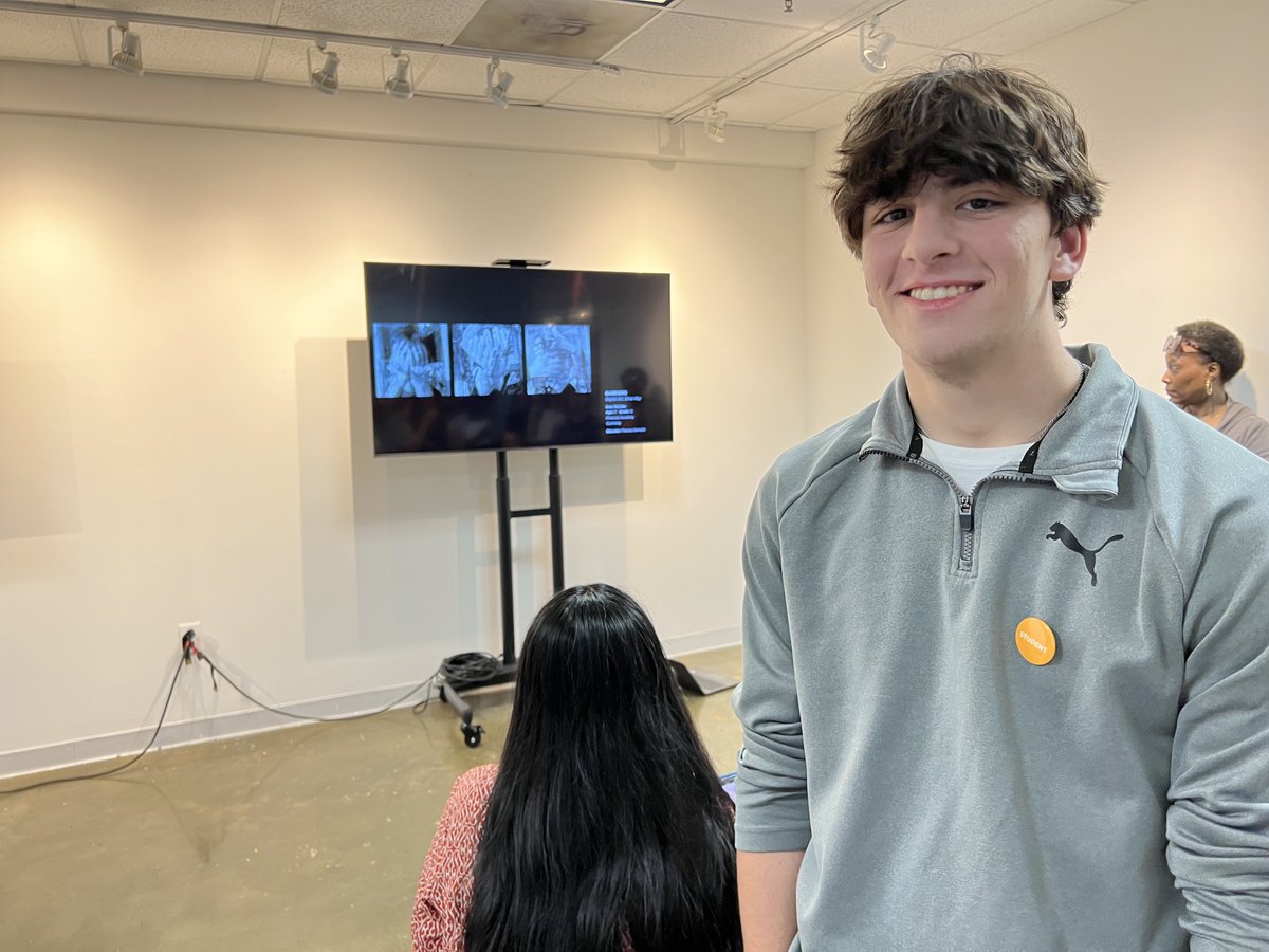 PinecrestAcadem's tweet photo. Congrats to Sean McCabe for winning 2 Silver Keys and an Honorable Mention in the Scholastic Art & Writing Awards. His work was on display at SCAD!
#silverkey #SCAD #Artawards #digitalart #scholastic https://t.co/354ernKuBJ