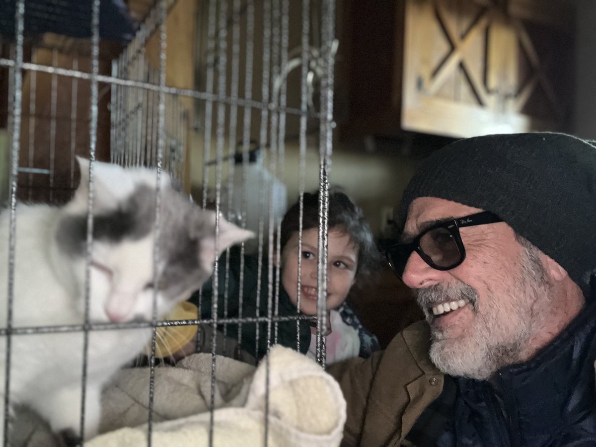 Jeffrey Dean Morgan tweet media