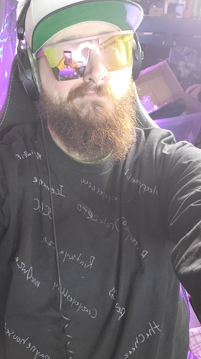 RageAffects's tweet image. Wearing the names of those who supported the channel last month. 

Working on this month&apos;s right now! 
Oh and some community night MW2 customs if ya wanna be there? 

#LIVENOW #communitygame #CallofDutyModernWarfareII