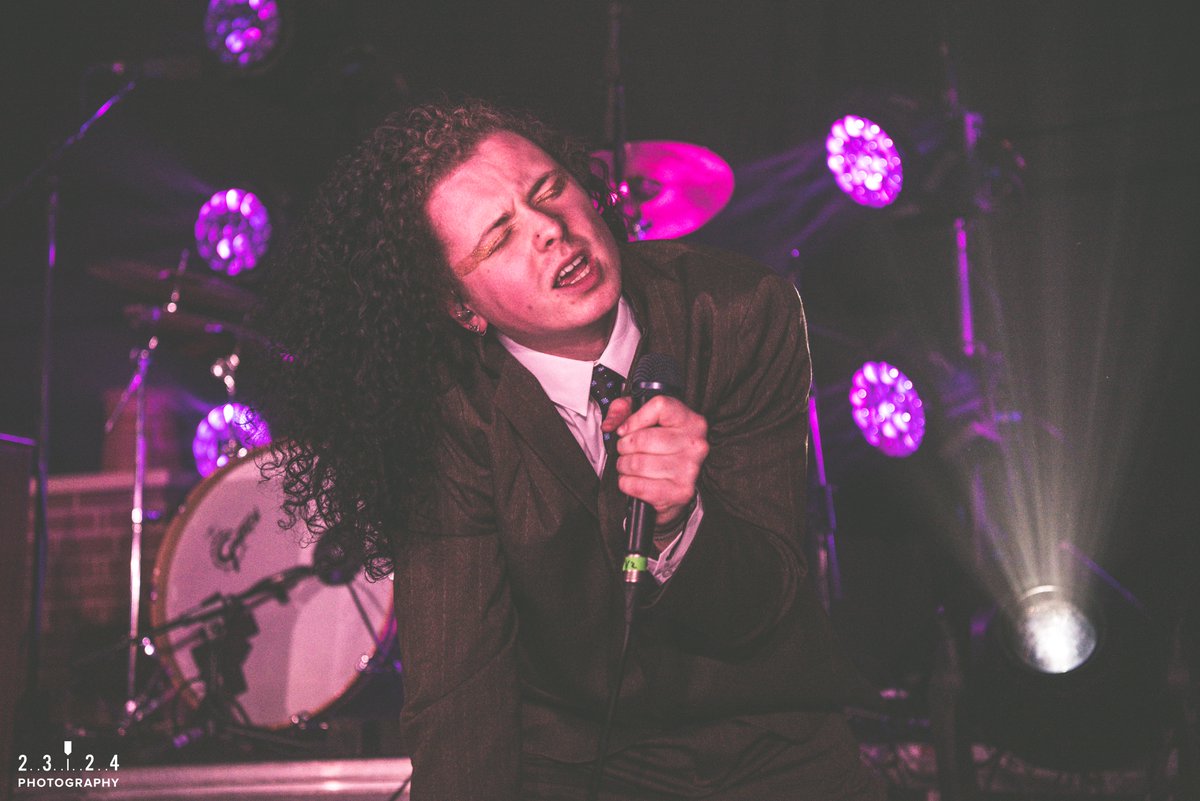 2324Photography tweet media