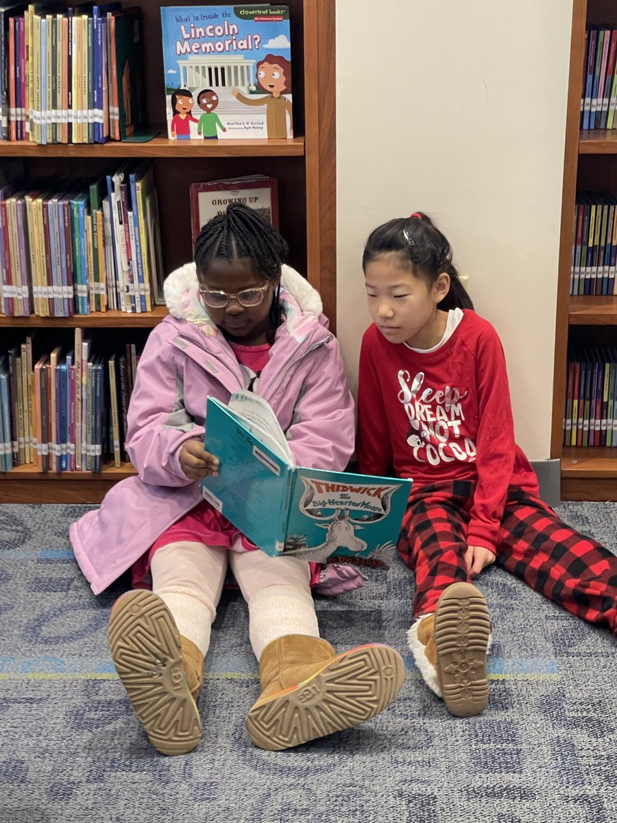 RHMediaCenter's tweet photo. We had loads of fun with buddy classes!  #ReadAcrossAmerica2023 #lifelongreaders @RikerHillRams  @MrsHBannonRHE https://t.co/mugRXh42us
