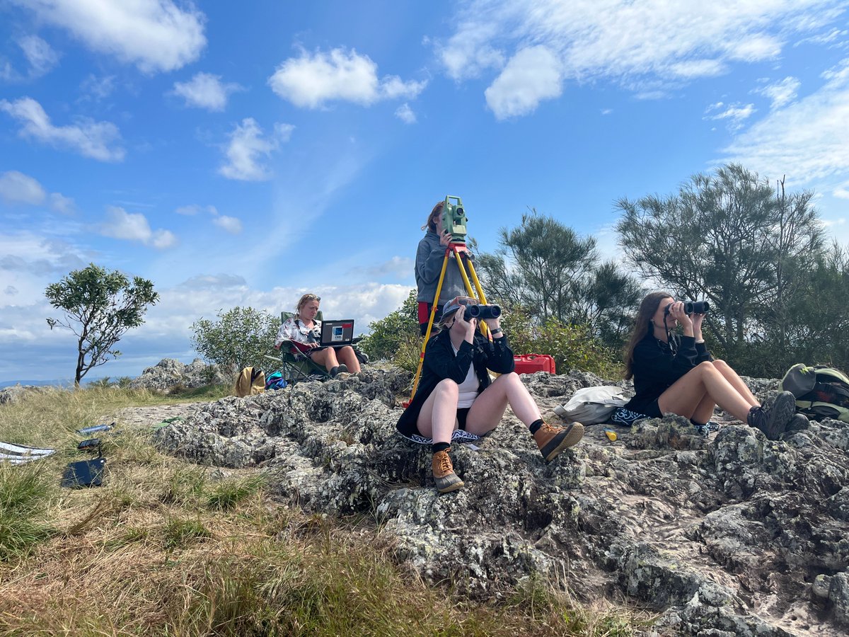 VOLUNTEERS REQUIRED FOR A BEHAVIOURAL RESPONSE STUDY ON HUMPBACK WHALES IN AUSTRALIA. We are seeking EOIs from volunteers for a six-week study on humpback whales from September 3 to October 15 this year (2023). For further details: facebook.com/CetaceanEcolog…