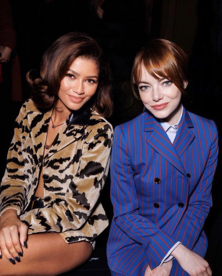 Pop Base on X: Zendaya and Emma Stone together at the Louis Vuitton show  in Paris.  / X