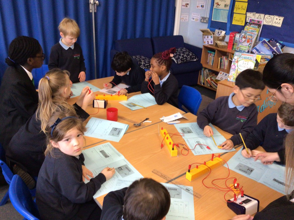 Lister Infants Year 2 (@ListerInf_yr2) on Twitter photo 2023-03-06 22:28:13 We loved learning all about electricity. We found out that metal is a conductor! That the bigger the battery, the brighter the bulb and how to break the circuit with an insulator! @ListerInfants @HollyLodgeLiver #Scienceweek We loved learning all about electricity. We found out that metal is a conductor! That the bigger the battery, the brighter the bulb and how to break the circuit with an insulator! @ListerInfants @HollyLodgeLiver #Scienceweek