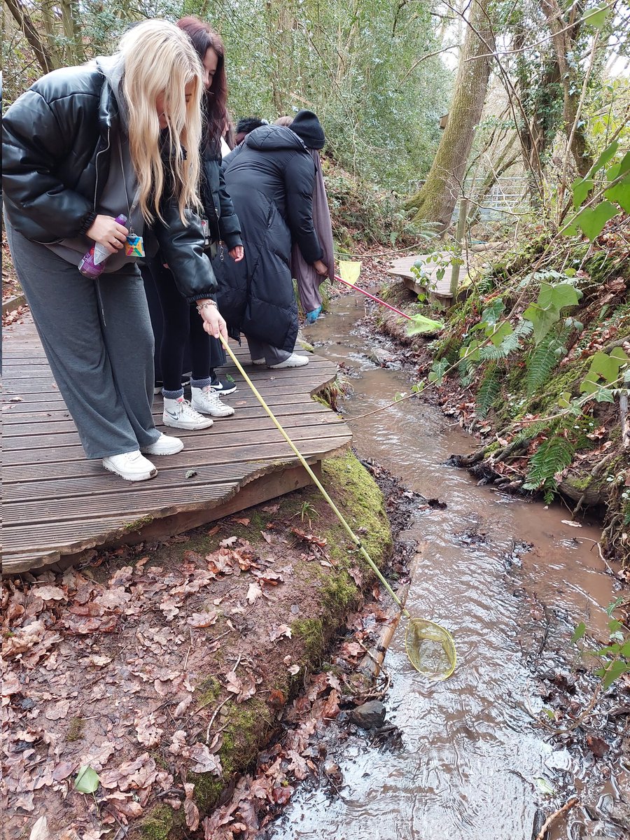 DawnJon14271383's tweet photo. A fabulous day @DodfordFarm with our equally fabulous level 4 @WLV_ECS . Looking at environments to support curiosity, through playful encounters.@ed_wlv @wlv_education @sendis_wlv @fayestanley24 https://t.co/LA9wezT3Ld