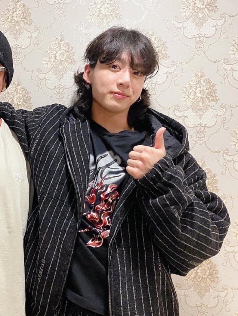 iTAEGGUKi's tweet photo. JUNGKOOK 😭 https://t.co/T03hs9N4zA