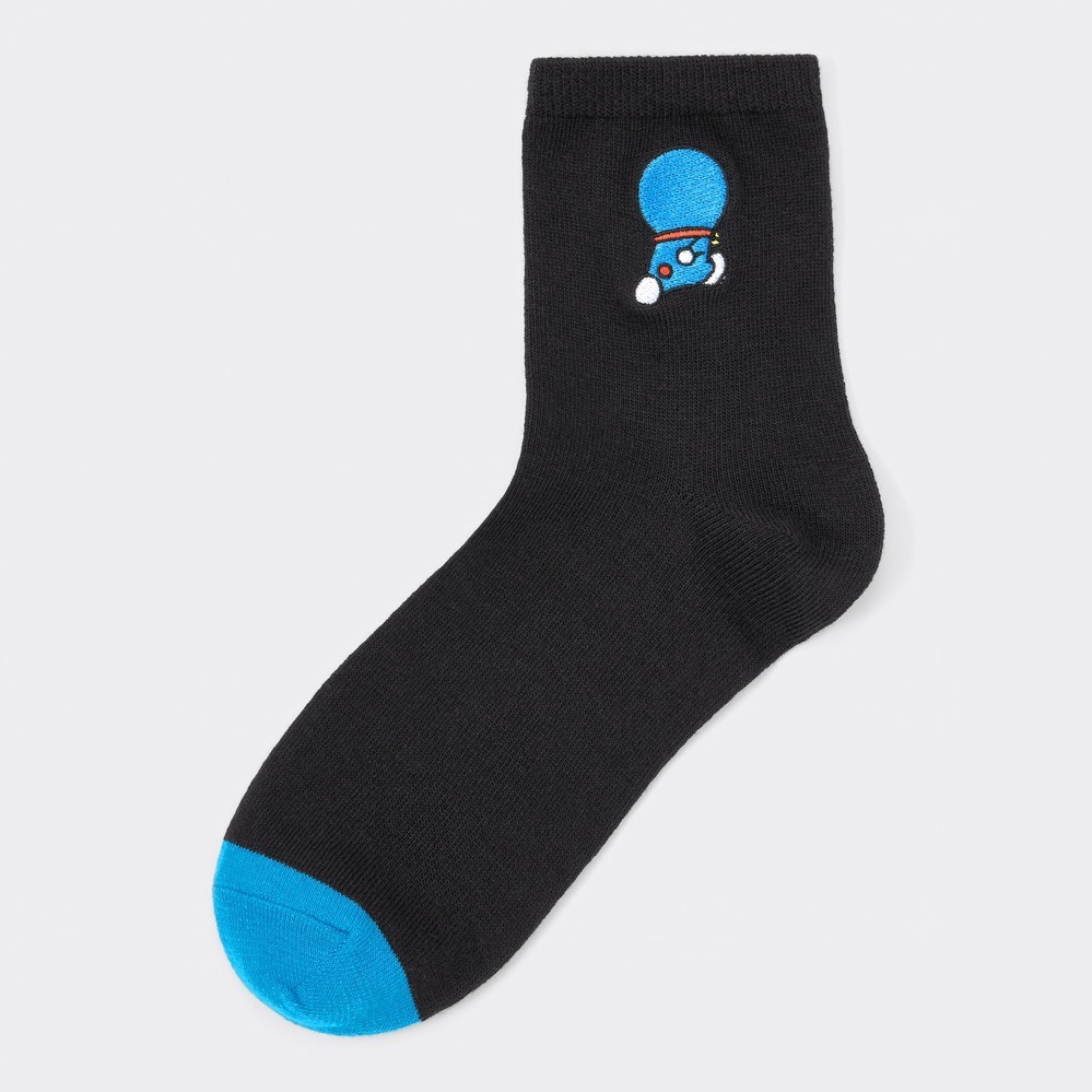 mozzi181003's tweet photo. 🧦💛💙🖤🤍 https://t.co/9G4hVckOnI