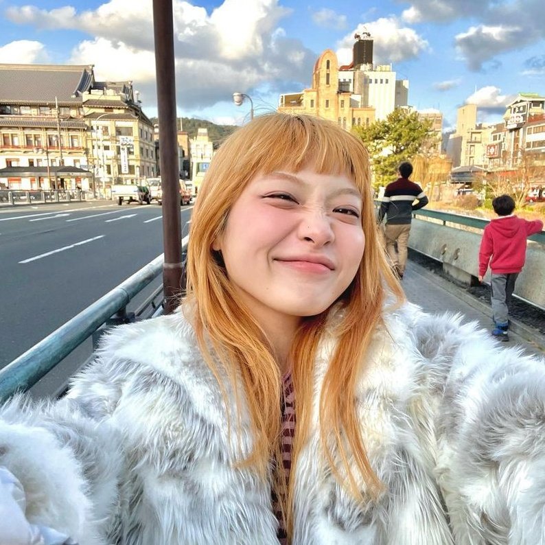 open.spotify.com/track/3r8Ruvgb…