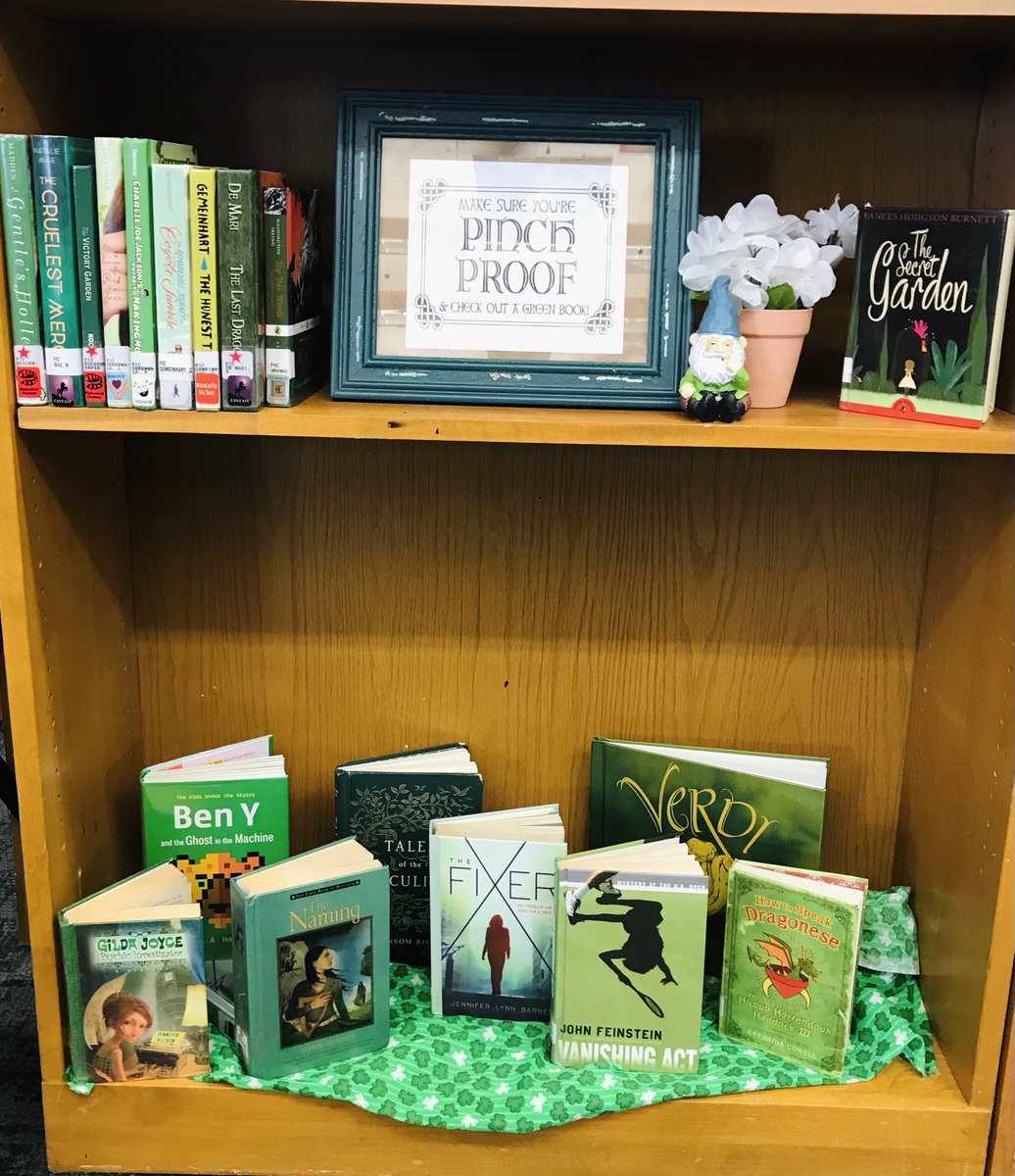 AngieBuis1's tweet image. Be pinch proof, check out a green book!! #marchreading #greenbooks #spslib #lucky