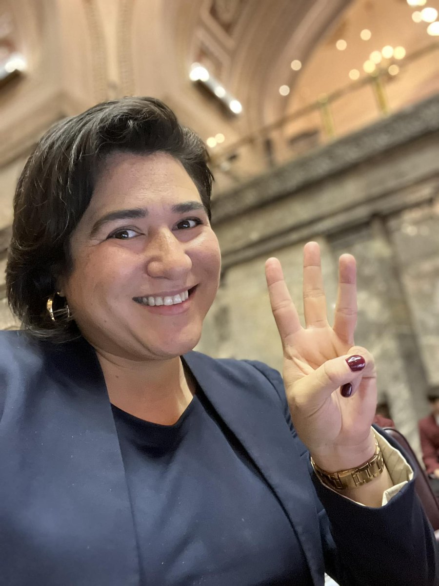 RepEmilyRandall's tweet image. Just passed my 3rd 💥unanimous💥 bill off the Senate floor! #SB5732 catches low-income seniors, veterans and folks with disabilities who currently qualify for property tax relief from getting bumped off due to this year’s social security increase. #WALeg
