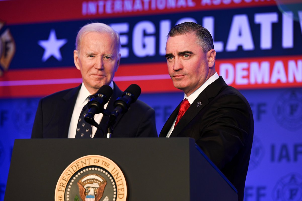 IAFFPresident's tweet photo. President @JoeBiden is committed to making our dangerous job safer – including helping eliminate cancer from the fire service. As he said today, "I’m determined to make sure you have the gear that protects you without making you or your family sick."

https://t.co/BS209DcqLR https://t.co/meUTA4E3dT