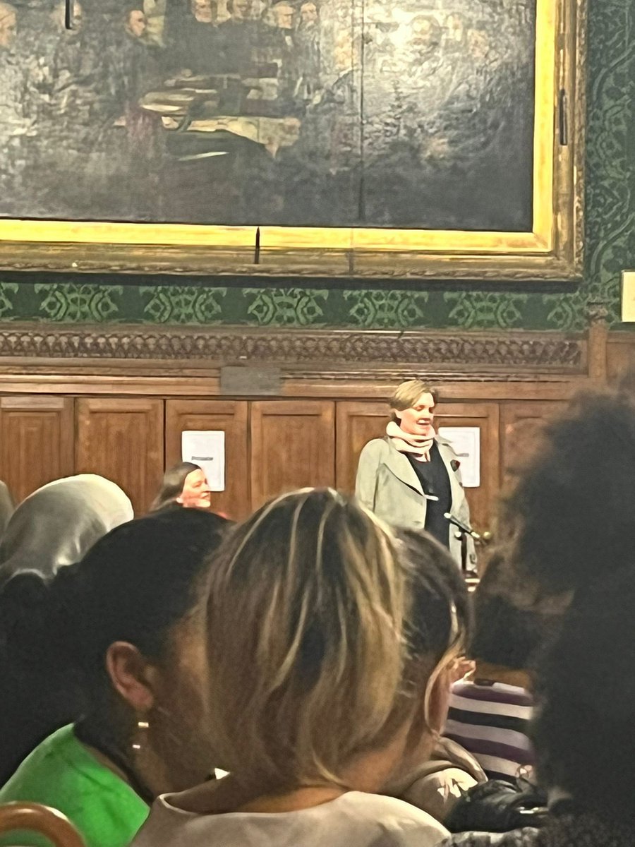 estateart tweet media