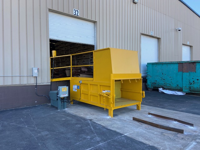 AOCompactors's tweet photo. This 2-yard stationary compactor with walk-on deck, handrails and safety gate is another partnership success story we installed for Coastal Compaction. 
Learn more: https://t.co/UBhuMoJPOd. https://t.co/mzIr6Zts9m