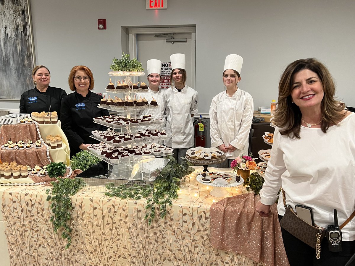 jshoreonline's tweet image. The Ocean County Vocational Technical School’s (OCVTS) 26th Annual International Chef's Night Out &amp;amp; Gift Auction is underway! (Photos by Stephanie Faughnan) #ocvts #chefsnightout #oceancounty #food #culinaryarts #jerseyshoreonline