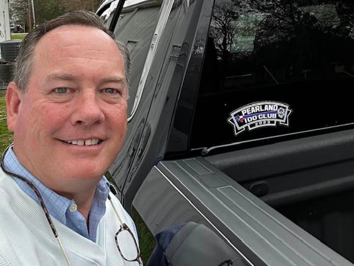 bar_jeffrey's tweet image. Thinking BIG includes supporting our community! Barry Insurance Group proudly supports Pearland PD! bit.ly/3ZH8n5Z

#ThikBIG #Pearland #localagent #supportingorcommunity #barryinsurancegroup #100club