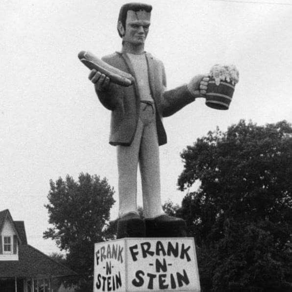 The Frank-N-Stein restaurant statue on Route 12, near Route 20 in Indiana. Source: Roadside America. 
#MonsterMonday #roadsideattraction #HorrorCommunity