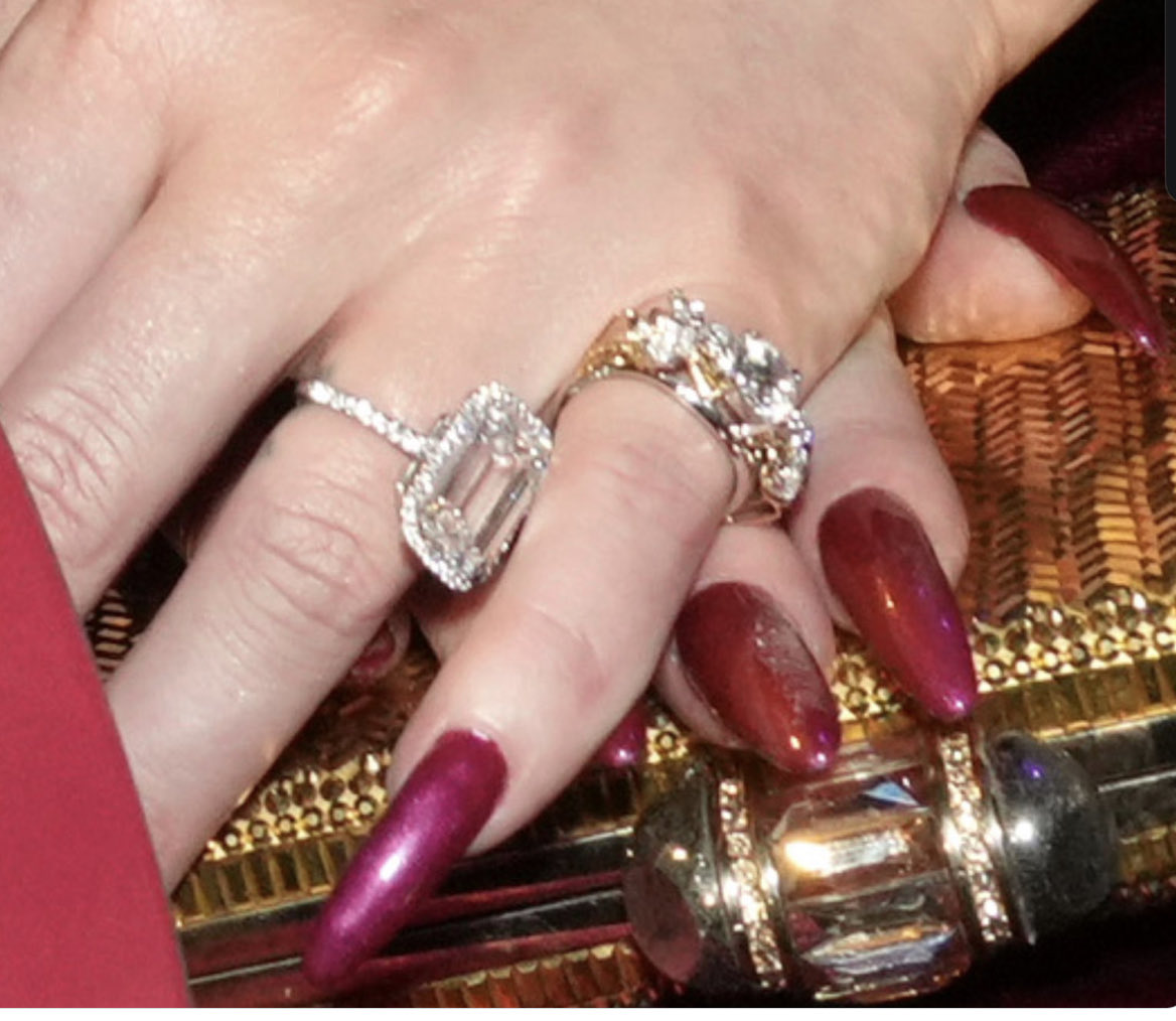 shutupmike2's tweet image. ⁦@Res_Judicata_⁩ ⁦well whose nails do you like better huh?