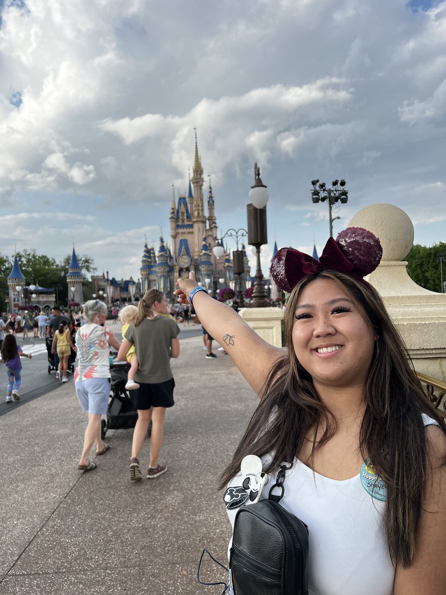 shaiiiguy's tweet photo. it's so pretty in person ugh i love disney https://t.co/RYDJORb0nS