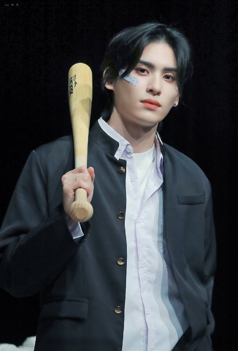 kshine0228's tweet photo. 230228 애플뮤직 대면
일진짱님 밴드가 너무 귀여워요옹🥰
#SF9 #에스에프나인 #유태양 #YOOTAEYANG https://t.co/XZo195nVA8